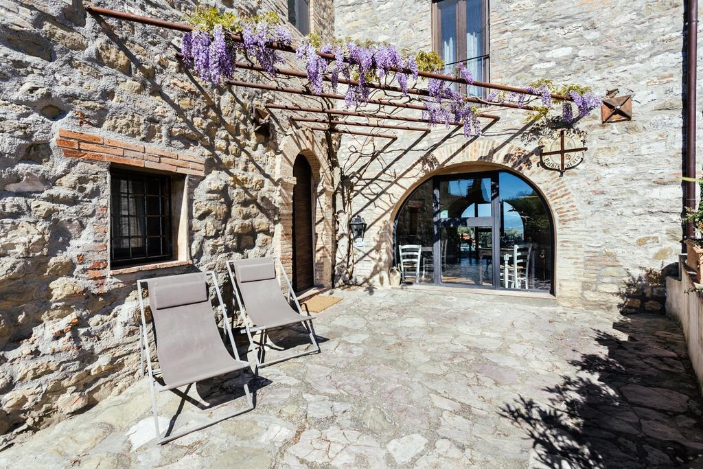 Torre Valbiancara Pensjonat Montebagnolo Zewnętrze zdjęcie